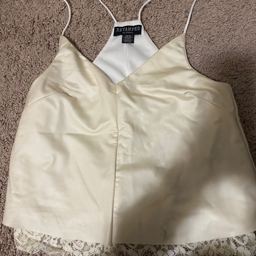 Sirens white v neck blouse